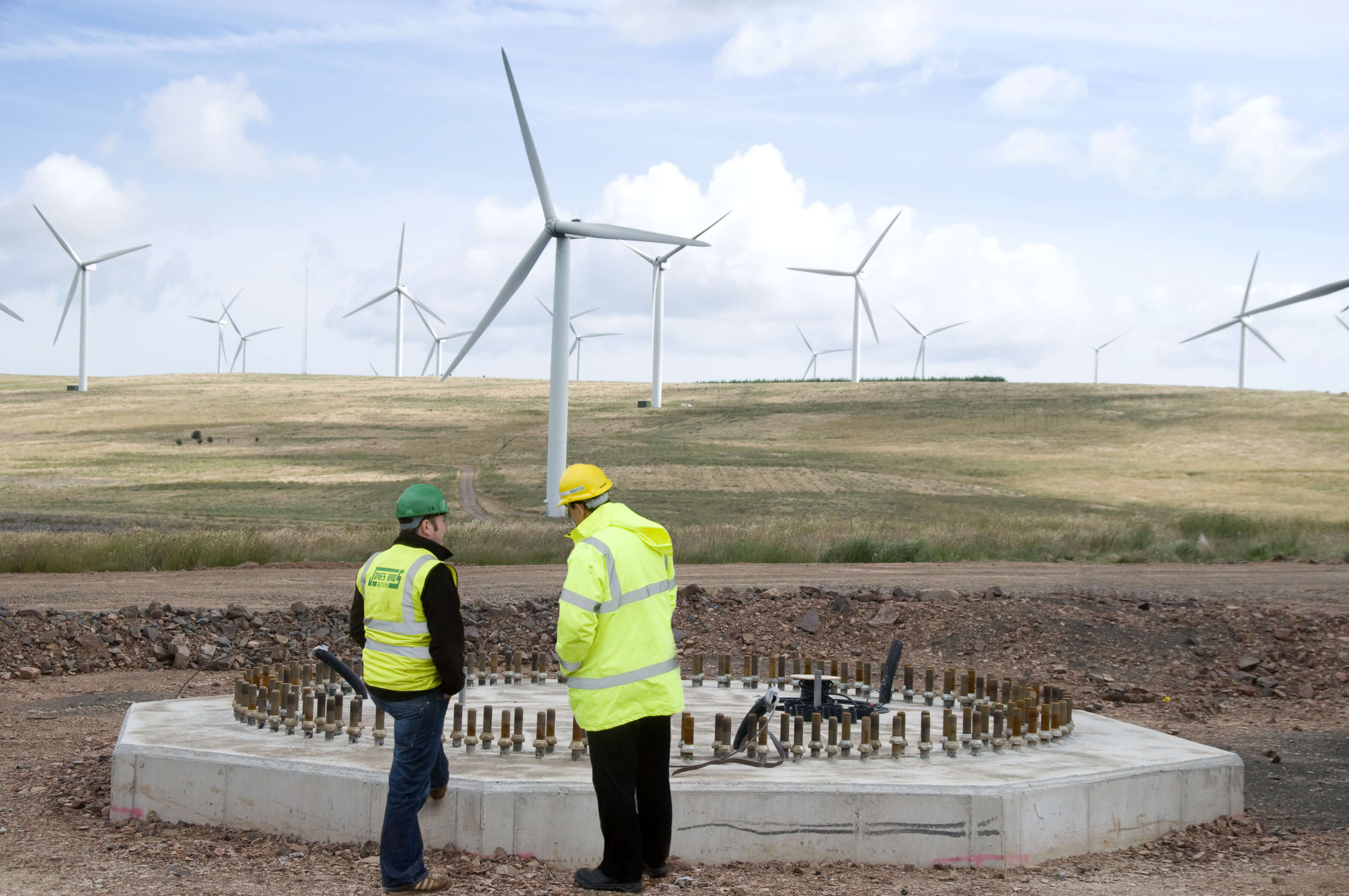 Wind turbine grouting